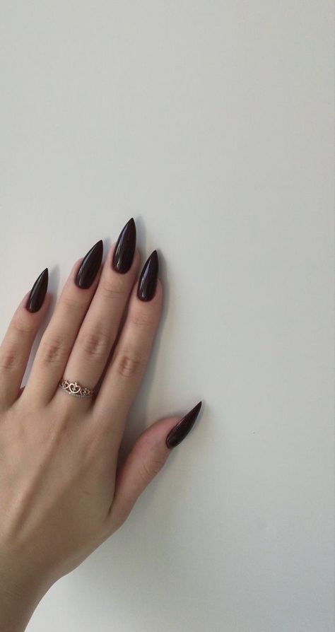 jules ambrose | twisted hate | twisted series Nude Nails Black Design, Black Stiletto Nails Design, Short Pointy Nails, Jules Ambrose, Nails 23, Twisted Hate, Pointy Nails, Black Acrylic Nails, Goth Nails