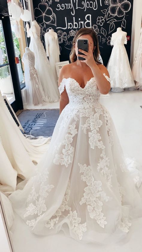 Off White Wedding Dresses Plus Size, Aline Curvy Wedding Dress, Mid Size Wedding Dresses Boho, Plus Size Wedding Dresses Long Train, Disney Princess Wedding Dresses Plus Size, Plus Size Wedding Dress 2023, Off The Shoulder Wedding Dress Plus, Wedding Dresses With Drop Sleeves, Wedding Dress 2023 Plus Size