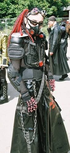 Rivethead Fashion, Cybergoth Clothes, Cybergoth Men, Cybergoth Outfits, Cybergoth Fashion, Gothic Type, Gothic Fashion Women, Gothic Mode, Gothic Looks