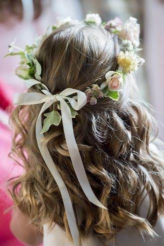 70 Cutest Flower Girl Hairstyle Ideas for 2023 Bridesmaid Hair Flowers, Communion Hairstyles, Hairstyle Updo, Hairstylist Hairstyles, Flowers In Her Hair, Flower Girl Crown, Girls Crown, Flower Girl Hairstyles, Flower Crown Wedding