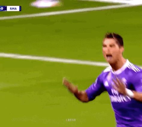 Ronaldo Gif, Portugal National Team, Ronaldo Real Madrid, Ronaldo Real, Ronaldo Videos, Cute Headers, Last Dance, The Goat, Cristiano Ronaldo