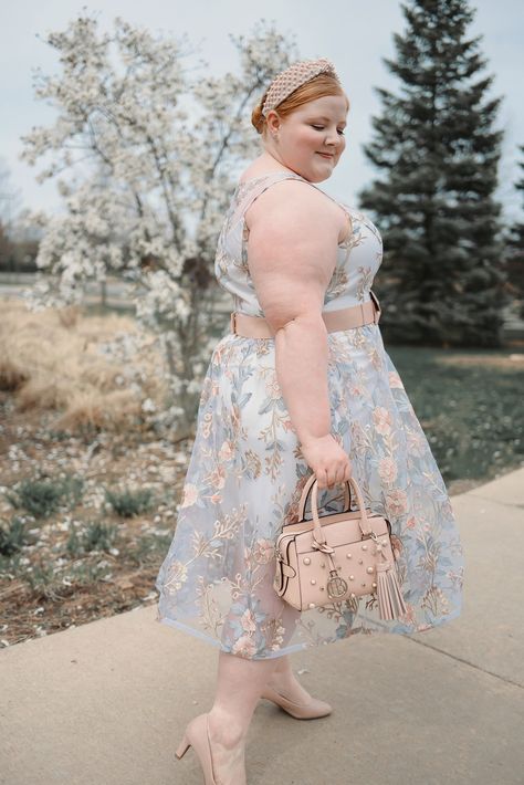 Plus Size Easter Outfit, Easter Dress Outfit, Vintage Easter Dress, Uni Graduation, Easter Outfit Ideas, With Wonder And Whimsy, Redhead Woman, Wonder And Whimsy, Figure Fashion