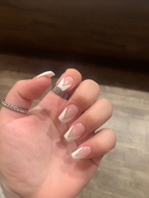 French Tip Acrylic Nails Triangle, Triangle White Tip Nails, French Triangle Tip Nails, Triangle French Tips Nails, Crisscross French Tip Nails, Triangle Tips Nails, White French Tip Triangle, Cross Over French Tip Nails, Coffin Triangle French Tip