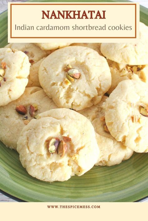 Pakistani Snacks, Cardamom Shortbread, Nankhatai Recipe, Pakistani Desserts, Perfect Snacks, Indian Mithai, Indian Cookies, Easy Indian Dessert Recipes, Cardamom Cookies