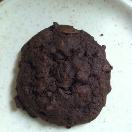 Cocoa Pebbles Chocolate Cookies Recipe - (4.3/5) Cocoa Pebbles, Chocolate Cookie Recipes, Baking Sweets, Yummy Eats, Cookies Recipe, Chocolate Cookies, Cookie Bars, Chocolate Cookie, Yummy Treats