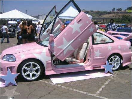 Pink Beetle, Hello Kitty Car, Pink Truck, Car Deco, Pimped Out Cars, Girly Car, Street Racing Cars, Car Mods, Pink Car