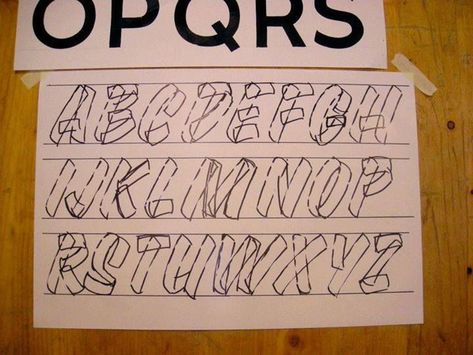 Sign Lettering Alphabet, Sign Lettering Fonts, Truck Lettering, Sign Painting Lettering, Lettering Guide, Hand Lettering Inspiration, Sign Writing, Hand Lettering Alphabet, Lettering Alphabet Fonts