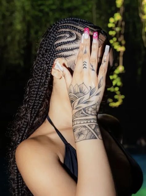 Lower Wrist Tattoos For Women, Hand And Forearm Tattoo Women, Wrist Tats Black Women, Half Hand Tattoos For Women, Native American Hand Tattoos For Women, Hand And Arm Tattoos For Black Women, Tatoos Black Woman Hand, Girl Hand Tattoos Black Women, Whole Hand Tattoos For Women