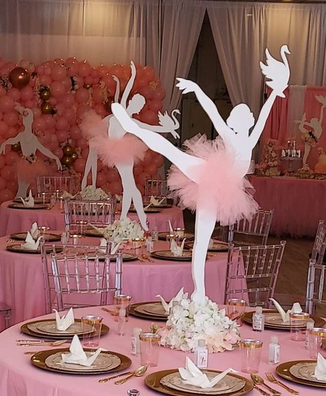 Swan Princess Theme Birthday Party, Ballerina Swan Birthday Party, Barbie Swan Lake Birthday Party, Swan Lake Decorations, Swan Lake Theme Party, Swan Centerpiece Ideas, Ballet Themed Birthday Party, Lake Birthday Party Ideas, Swan Theme Birthday Party