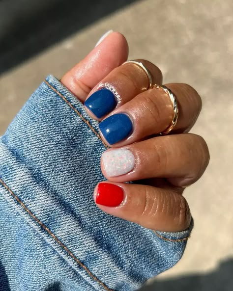 35 Patriotic Nail Designs For Fourth of July Nails - MorningKo July 4 Manicure, Fourth Of July Manicure, July Nails 2024, Cute Fourth Of July Nails, Fourth Of July Nails Designs, Patriotic Manicure, 4th Of July Nails Simple, 4th July Nails, 4th Of July Manicure