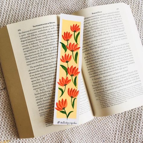 Innovative Bookmarks, Homemade Bookmarks, Bookmark Design, Handmade Bookmarks Diy, Creative Bookmarks, Bookmark Craft, Watercolor Bookmarks, Art And Craft Videos, Diy Watercolor Painting