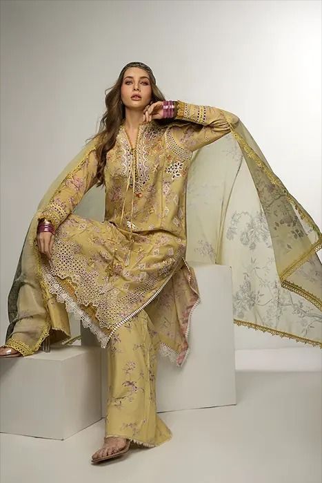 Sobia Nazir pakistani suit Sobia Nazir Lawn Collection, Lawn Collection 2023, Sobia Nazir, Lawn Design, Pakistani Suits Online, Organza Sleeves, Unstitched Dress Material, Embroidered Sleeves, Chiffon Dupatta