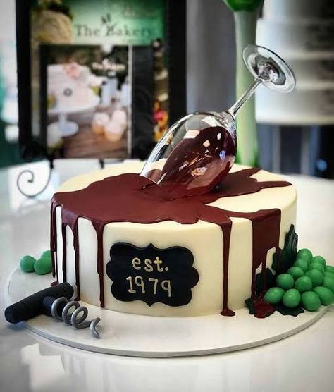 Wine Theme Cakes, 40th Birthday Cake Ideas, Wine Party Theme, 40th Birthday Cake, Wine Cake, Mini Cakes Birthday, 40th Birthday Cakes, Birthday Wine, Birthday Cake Ideas