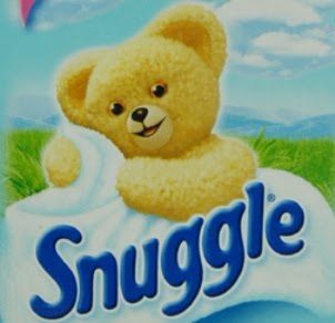 Snuggle Fabric Softener Diy, Snuggle Laundry, Snuggle Fabric Softener, Planetside 2, Uses For Dryer Sheets, Make Your Own Fabric, Homemade Fabric Softener, Snuggle Bear, Homemade Cleaning Supplies