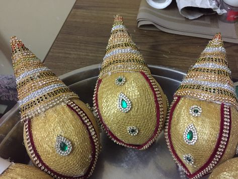 Decorated Coconut Indian Wedding, Coconut Decoration For Marriage, Nariyal Decoration, Coconut Decor, God Frame, Coconut Design, Kalash Decoration, Coconut Decoration, Thali Decoration Ideas