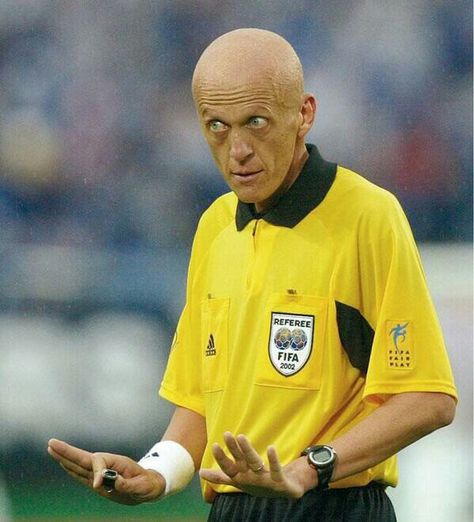 Top Referee - Louis Collina Jaap Stam, Soccer Referee, Football Referee, Football Troll, Black Magic Love Spells, Football Awards, Soccer Workouts, Football Images, Soccer Practice