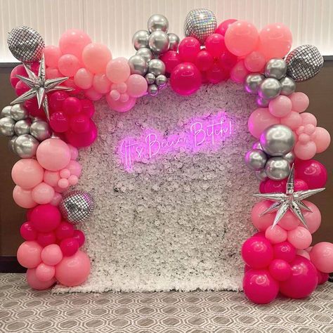 Give your Becca party a top notch feel by setting up a stunning party backdrop spelling ‘It’s Becca Bitch’ and grab everyone’s attention. Set white flower wall on a backdrop stand and arrange a lovely balloon garland featuring fuchsia, blush, & silver balloons. Highlight the elegance of your party backdrop by adding silver 4D Mylar star shape and mirrored disco ball shaped foil helium balloons and transform your party space into a chic disco shindig. Rodeo Balloon Garland, Disco Balloon Garland, Cowgirl Bridal Party, Sweethearts Dance, Disco Rodeo, Sweet 16 Centerpieces, Barn Dance, Cowgirl Birthday Party, Space Cowgirl