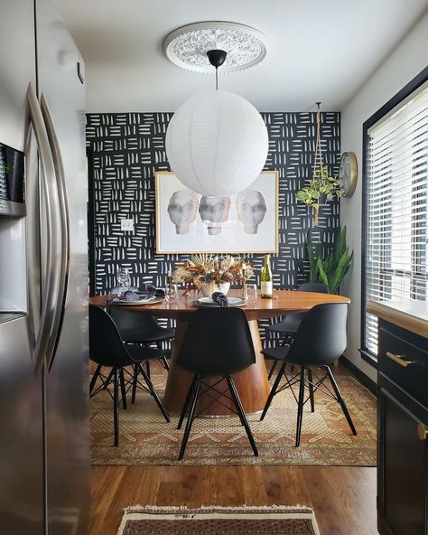 Home Tour: Carmeon Hamilton in Memphis, TN – Schoolhouse Afro Modern Kitchen, Carmeon Hamilton, Dining Roo, Buffet Design, Room Refresh, Kitchen Nook, Breakfast Nook, Wall Treatments, Room Table