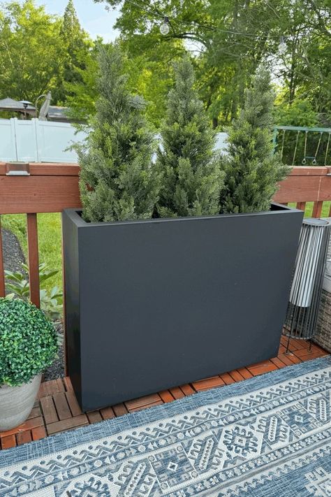 Spruce up your porch with a large amazon planter box. These tall planter boxes are perfect outdoor amazon must haves for any space. Pair them with amazon planter pots for a beautiful decoration that stands out. Tall Planter Boxes, Privacy Planter, Deck House, Hot Tub Patio, Diy Backyard Patio, Tree Planters, Diy Planter Box, Amazon Must Haves, Patio Planters