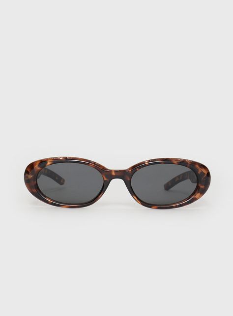 Leopold Sunglasses Tort Fall Sunglasses, Beach Formal, Dream Wishlist, Tortoiseshell Sunglasses, Cute Sunglasses, Beach Sunglasses, Tortoise Shell Sunglasses, 2024 Christmas, Trendy Sunglasses