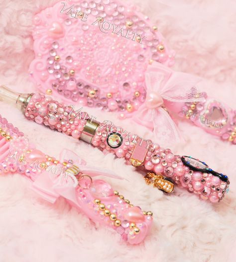 Strawberry Marshmallow, Rhinestone Projects, Pretty Pens, Spark Up, Custom Bling, Pink Swarovski, Pen Kits, Cute Pens, Puff And Pass