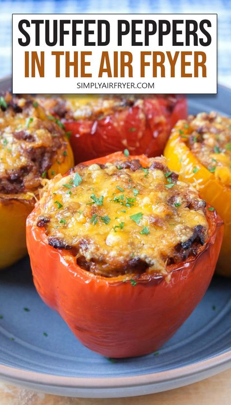 Want to make air fryer stuffed peppers? These colorful peppers are filled with a tasty meat-rice blend and topped with yummy melted cheese! Air Fryer Stuffed Peppers, Cooking Stuffed Peppers, Green Pepper Recipes, Banana Bread Recipe Moist, Veggie Fries, Bell Pepper Recipes, Cabbage And Bacon, Tasty Meat, Cheese Stuffed Peppers