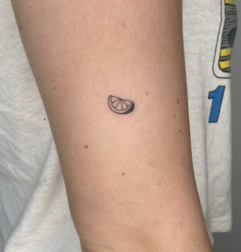 Lemon Slice Tattoo Minimalist, Tiny Person Tattoo, Tiny Dice Tattoo, Lime Tattoo Minimalist, Lime Tatoos, Party Tattoo Ideas, Lime Slice Tattoo, As It Was Tattoo, Lemon Wedge Tattoo