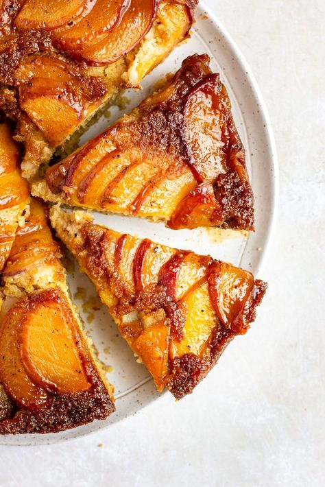 Browned Butter Nectarine Upside Down Cake — Gathered At My Table - seasonal baking recipes with a creative twist Nectarine Cake, Persimmon Upside Down Cake, Nectarine Upside Down Cake, Nectarine Tart, Baked Nectarines, Upside Down Nectarine Cake, Ripe Nectarines Recipe, Nectarine Dessert, Preserve Nectarines