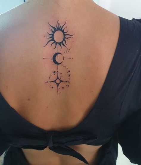 Tattoo Sonne, Luna Tattoo, Matching Friend Tattoos, Sun And Moon Tattoo, Sun Tattoos, Full Body Tattoo, Cute Tattoos For Women, Sun Tattoo, Tattoos For Daughters