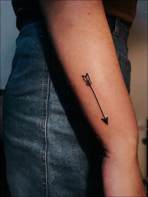 Cute Arrow Tattoos For Women, Arrow With 3 Hearts Tattoo, Wrist Arrow Tattoos For Women, Strength Arrow Tattoo For Women, Arrow Tattoos For Women Arm, Arrow Finger Tattoos For Women, Finger Tattoos Arrow, Western Arrow Tattoo, Simple Arrow Tattoos For Women