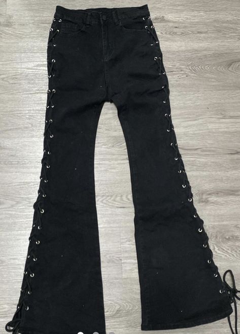 Upcycle Black Jeans, Vampy Clothes, Gothic Jeans, Black Bell Bottoms, Vampire Fashion, Silly Clothes, Earthy Outfits, Black Jeans Outfit, Jeans Diy