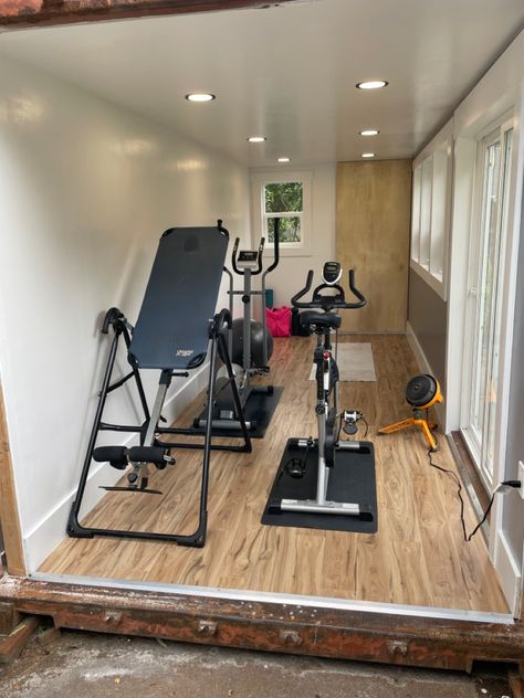 Shipping Container Fitness Studio, Gym Container Ideas, Shipping Container Home Gym, Storage Container Gym, Shipping Container Gym Ideas, Shipping Container Gym, Container Gym, Shipping Container Storage, Gym Shed