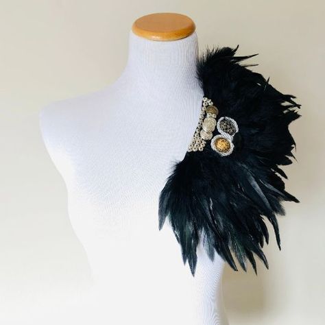 Cool button accents Flapper Jewelry, Shoulder Brooch, Theater Play, Necktie Crafts, Military Accessories, Theatre Plays, Goth Halloween, Types Of Hats, Large Feathers