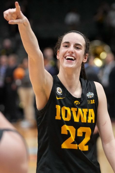 Caitlin Clark’s sexual orientation and relationship history remain a mystery. Caitlin Clark And Paige Bueckers, Caitlin Clark Basketball, Caitlin Clark Edits, Catlin Clark Iowa, Women’s Basketball, Katlin Clark, Kaitlyn Clark, Caitlyn Clark, Iowa Basketball