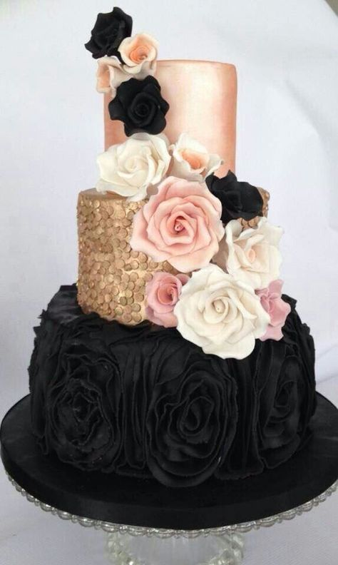 The Chic Technique:  Black, blush and rose gold wedding cake. Icing Roses, Metallic Wedding Cakes, Blush Wedding Cakes, Metallic Wedding, Black Wedding Cakes, Gold Wedding Cake, Cool Wedding Cakes, Wedding Cake Inspiration, Cupcake Cake