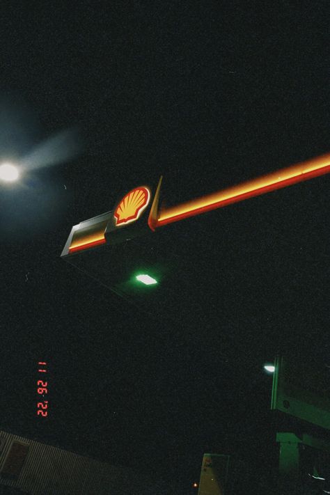 Shell Petrol Station, Petrol Station, Quick Saves