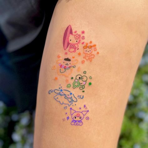 Instagram Las Vegas, 16 Tattoo, Funky Tattoos, Hello Kitty Tattoos, Kawaii Tattoo, Cute Little Tattoos, Cute Tiny Tattoos, Tatuaje A Color, Dream Tattoos