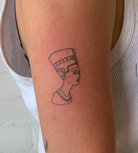 Cleopatra Tattoo Egyptian, Small Nefertiti Tattoo, Small Egyptian Tattoo For Women, Nefrititi Tattoo, Small Egyptian Tattoo, Africa Tattoos For Women, Tattoo Cleopatra, Ma'at Tattoo, Egyptian Tattoo For Women