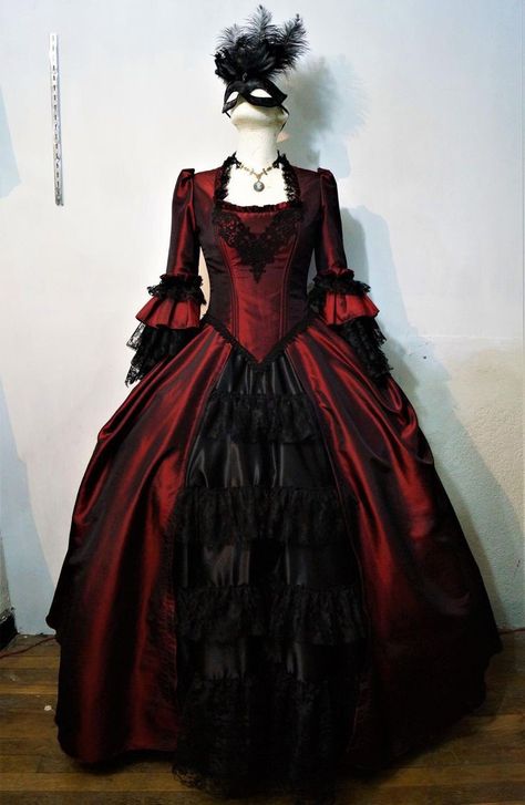 Gothic Vintage Dress, Corset Fantasy Outfit, Vampire Dress Aesthetic, Red Vampire Dress, Vampire Dresses, Red Victorian Dress, Horror Dress, Black Gothic Wedding, Horror Fashion