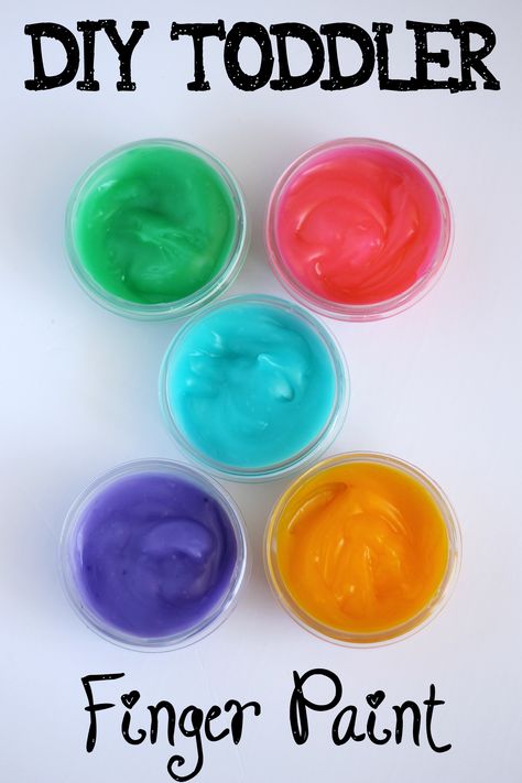 Today I'm sharing my favourite recipe for homemade toddler finger paint. It is safe and does not stain their skin. Let your little one get creative today! Toddler Finger Paint, Finger Painting For Toddlers, 1 Year Cake Smash, 1 Year Cake, Homemade Finger Paint, Crafts Toddlers, Crafts For Toddlers, Quick And Easy Crafts, Toddler Stuff