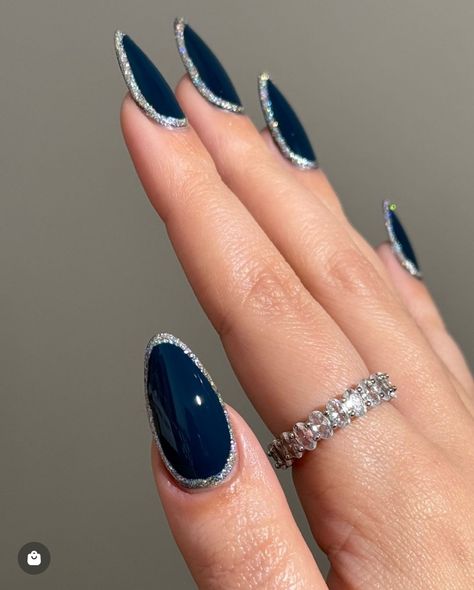 Navy And Silver Nails, Lights Lacquer, Blue And Silver Nails, Silver Nail Designs, Dark Blue Nails, Navy Nails, Navy Blue Nails, Hello Nails, Nagel Tips