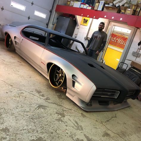 Chopped '69 Pontiac GTO "Shortie" With 1,000-HP Headed To SEMA Custom Muscle Cars, Car Ideas, Us Cars, Pontiac Gto, American Muscle Cars, Classic Cars Muscle, Modified Cars, Amazing Cars, Hot Cars