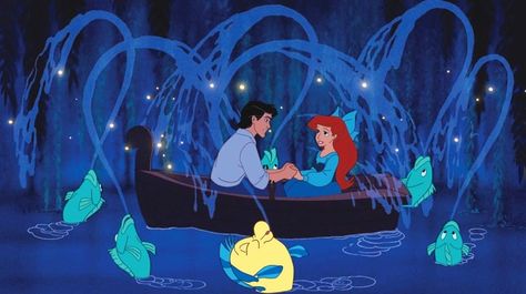 Little Mermaid Disney Scene Disney Amor, Mermaids Kissing, Film Disney, Disney Songs, Ingrid Bergman, Humphrey Bogart, Quotes Disney, Disney Life, Ariel The Little Mermaid