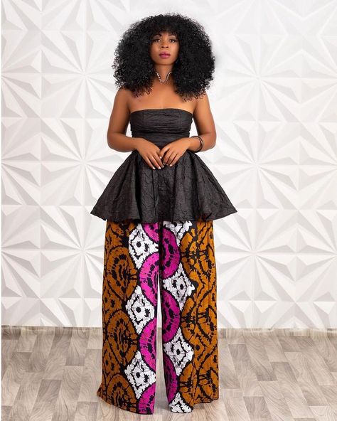 Kitenge Designs, African Print Dress Ankara, Mode Kimono, Chic Dress Classy, African Print Dress Designs, Fashion Top Outfits, African Inspired Fashion, African Print Dress, Flared Trousers