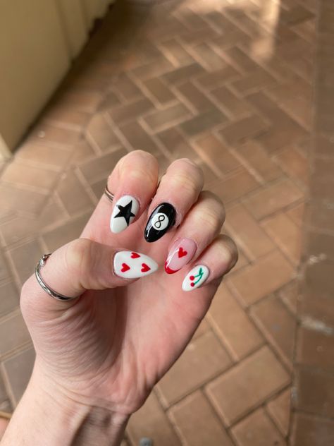 Different Nails, Ball Nails, Disneyland Nails, Short Nail Manicure, Mode Ulzzang, Hello Nails, Happy Nails, Summery Nails, Casual Nails