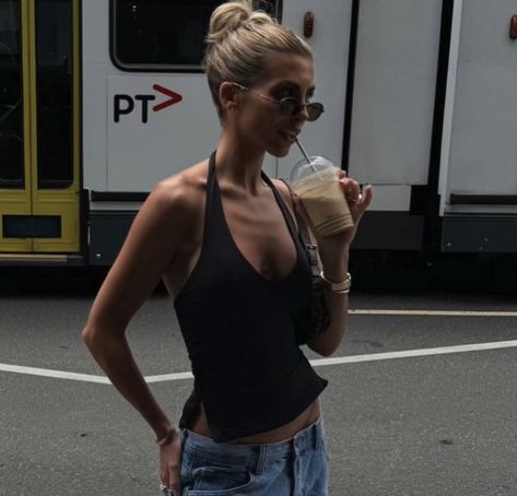 Muse @paigelorenze snapped in the Stella Halter Top •• Available in boutiques and online #kookai Businesswoman Style, Tommy Paul, Paige Lorenze, Tomboyish Outfits, Nature Outfits, Bar Outfits, Melbourne Fashion, Australian Open, Neutral Outfit