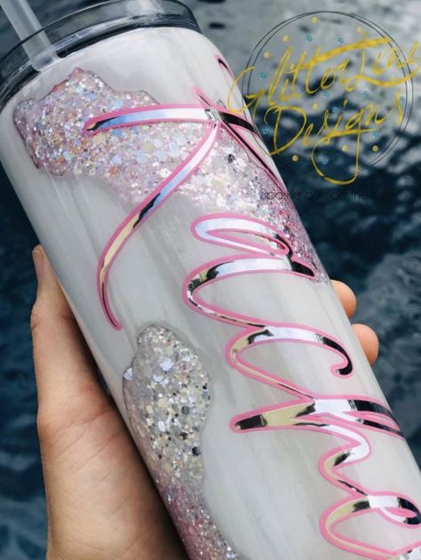 Starbucks Cup Art, Tumbler Cups Personalized, Glitter Yeti, Epoxy Tumblers, Glitter Tumbler Cups, Custom Tumbler Cups, Diy Cups, Tumbler Cups Diy, Glitter Cups