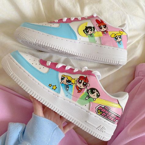 Powerpuff Shoes, Custom Shoe Design Ideas, Drawing On Shoes, Customised Shoes, Ice Cream Shoes, Shoe Drawing, Painting Shoes, Custom Sneakers Diy, Unique Shoe