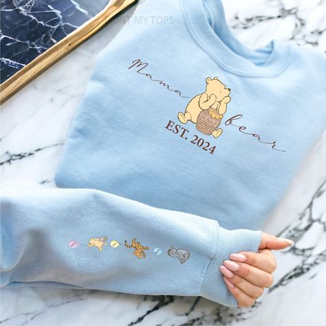 ♡ Elevate your Mum game with our Personalised Mama Est Sweatshirt! Personalised with your kids' names, it's the perfect way to show off your motherhood pride. Comfortable and stylish, this sweatshirt will become a staple in your wardrobe. Order now and personalize it for a unique touch! ♥ Fast UK Shipping ♥ 80% Cotton 20% Polyester ♥ A perfect Gift for Mum ♥The Sleeves has your children's names in the balloon ♥ Long Sleeves Relaxed Fitting Sweatshirt ♥ Crew neck Pregnant At Disney World Outfit, Gift Ideas For New Parents, Personalised Gifts For Kids, Meaningful Gift Ideas, Winnie The Pooh Nursery, Baby Room Themes, Top Kids, Disney Bound Outfits, Pooh Baby