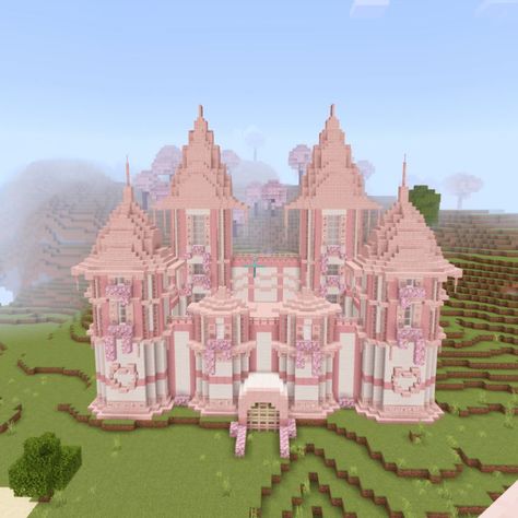 Cool Base Minecraft, Minecraft Cherry Blossom Bridge Ideas, Minecraft Pink Palace, Cute Minecraft Castle Ideas, Minecraft Pink Castle Ideas, Arches In Minecraft, Minecraft Fairytale Castle, Cherry Wood Castle Minecraft, Castle Base Minecraft